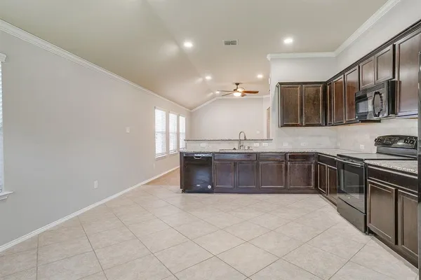 $2,350 | 11608 Champion Creek Drive, Frisco, TX 75036