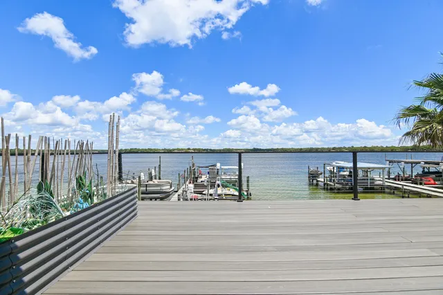 $1,089,500 | 931 Lighthouse Road, Fort Walton Beach, FL 32547