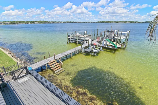 $1,089,500 | 931 Lighthouse Road, Fort Walton Beach, FL 32547