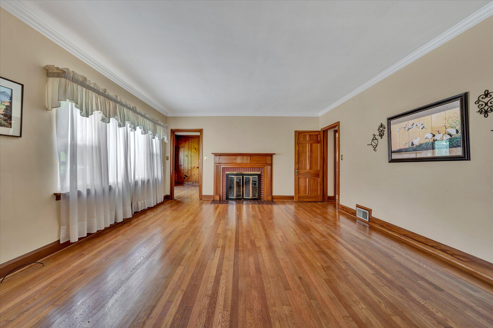 3435 Mud Lick Road Southwest Roanoke, VA 24018 - Photo 4 of 15 04-DSC00001