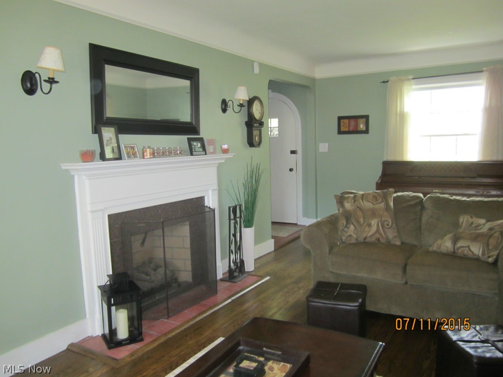 1740 Oakmount Road South Euclid, OH 44121 - Photo 9 of 25