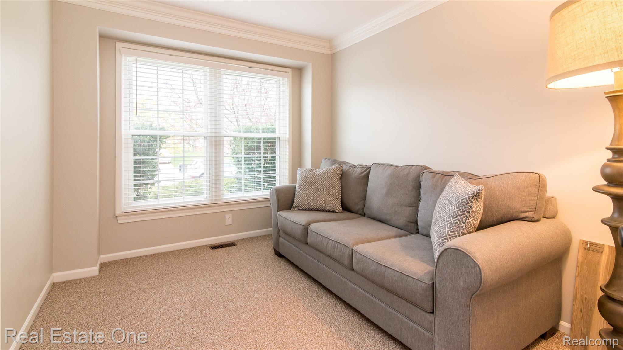 45669 Radnor Road Canton, MI 48187 - Photo 11 of 60 017_22.jpg