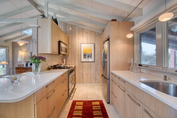 $20,000 | 1 Gegan Drive, Southampton, NY 11968