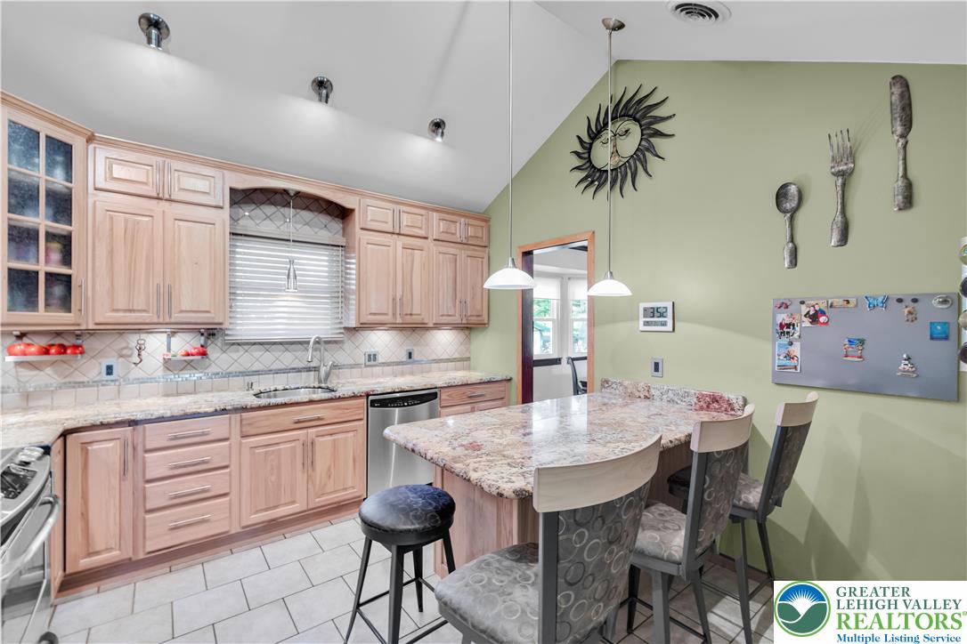 704 Concord Road Nazareth, PA 18064 - Photo 10 of 47 Gallery Image 10