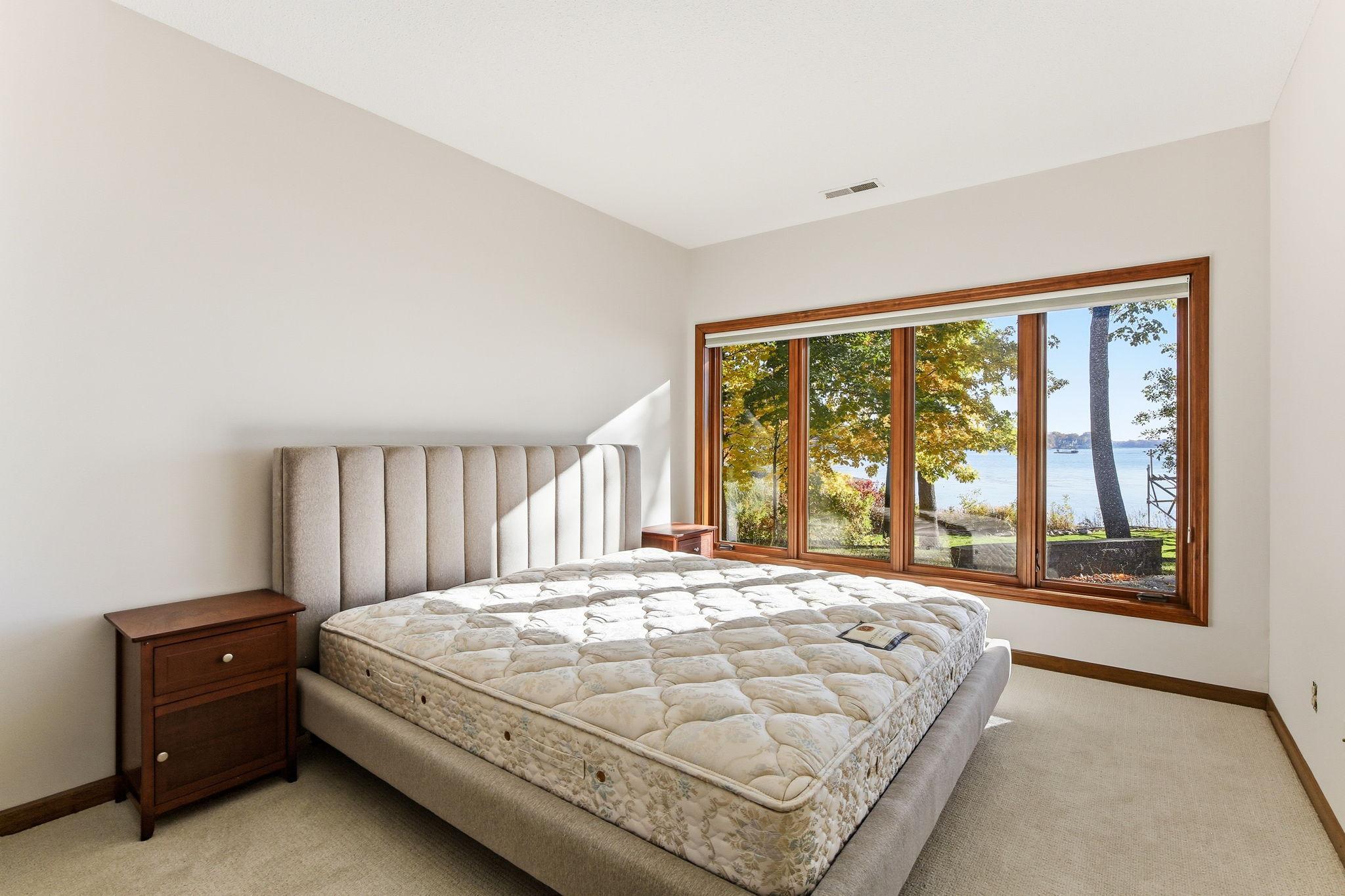 2648 Casco Point Road Wayzata, MN 55391 - Photo 39 of 55