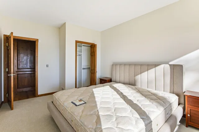 $8,000 | 2648 Casco Point Road, Orono, MN 55391