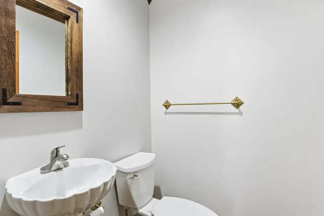 $8,000 | 2648 Casco Point Road, Orono, MN 55391