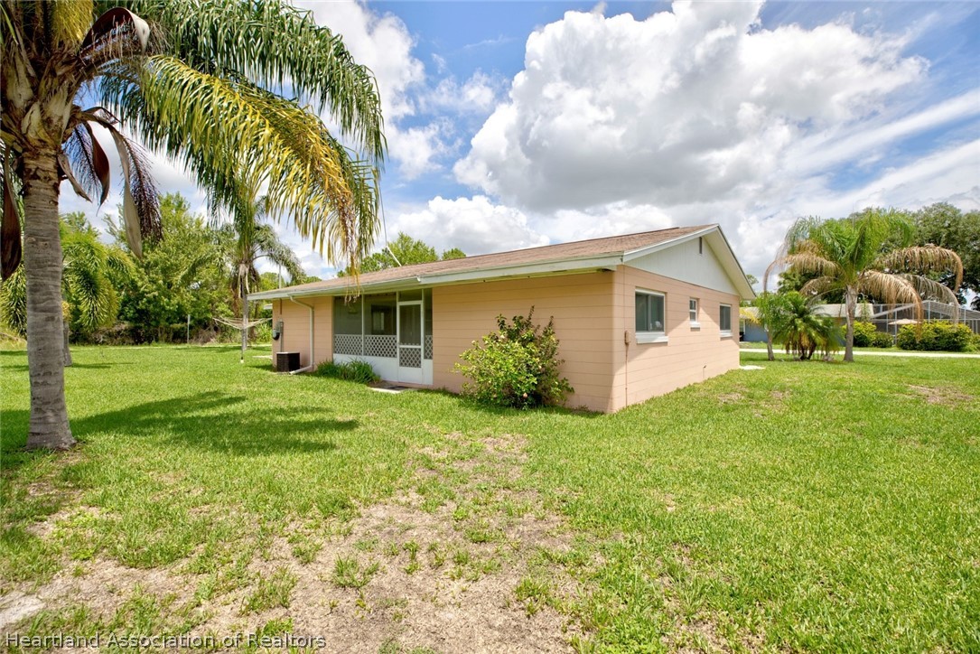 105 Lakeside Road Sebring, FL 33870 - Photo 23 of 26 Gallery Image 23