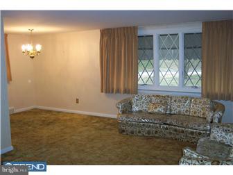 959 Rocklynn Road Springfield, PA 19064 - Photo 7 of 12 Dining Room