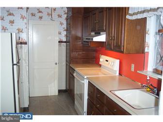 959 Rocklynn Road Springfield, PA 19064 - Photo 8 of 12 Kitchen