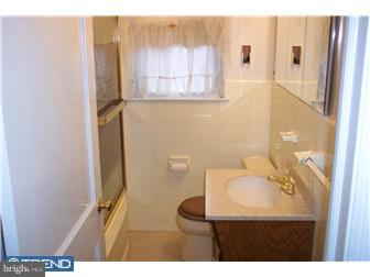 959 Rocklynn Road Springfield, PA 19064 - Photo 9 of 12 Bathroom