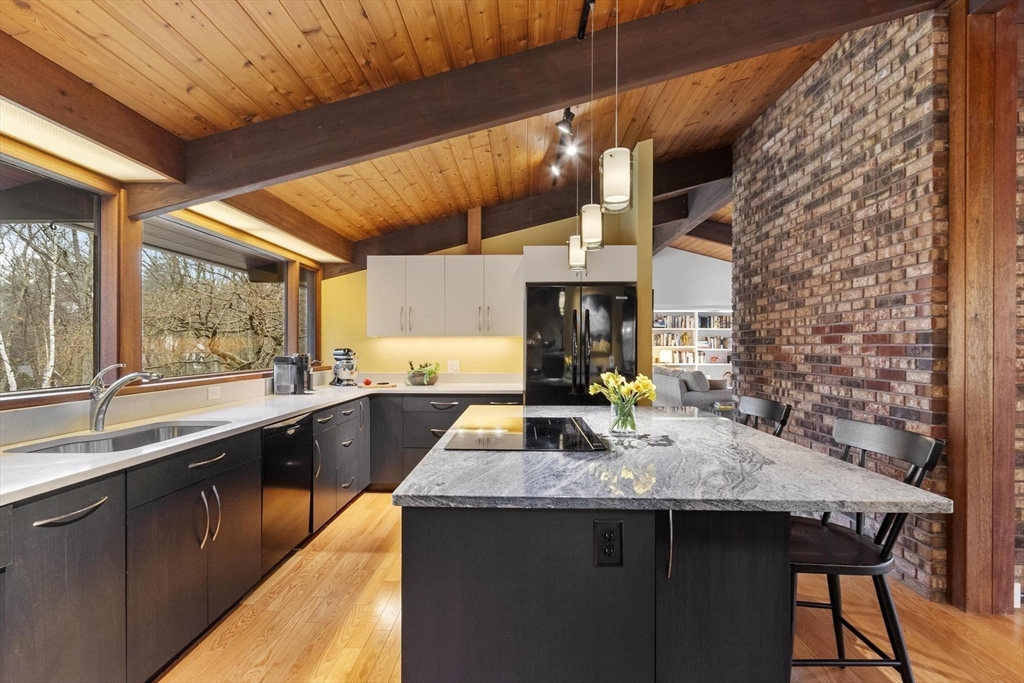 1030 Sudbury Road Concord, MA 01742 - Photo 11 of 38