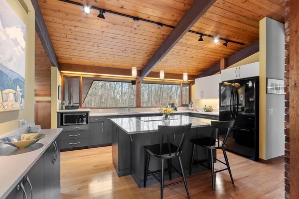 $1,585,000 | 1030 Sudbury Road, Concord, MA 01742