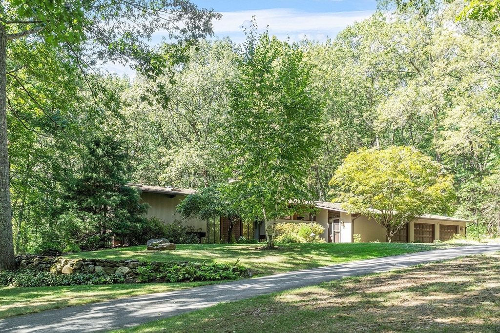 1030 Sudbury Road Concord, MA 01742 - Photo 2 of 38