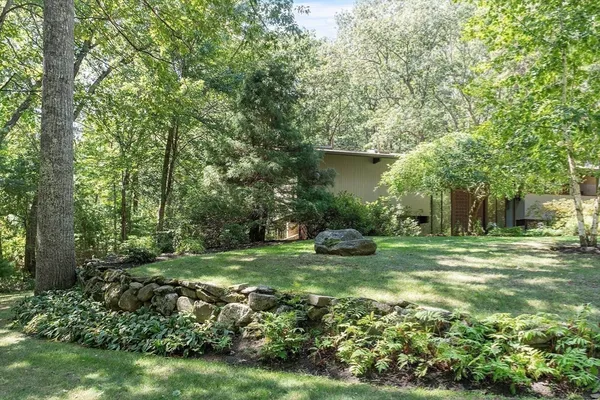 $1,585,000 | 1030 Sudbury Road, Concord, MA 01742