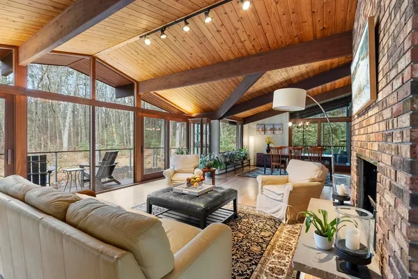 $1,585,000 | 1030 Sudbury Road, Concord, MA 01742