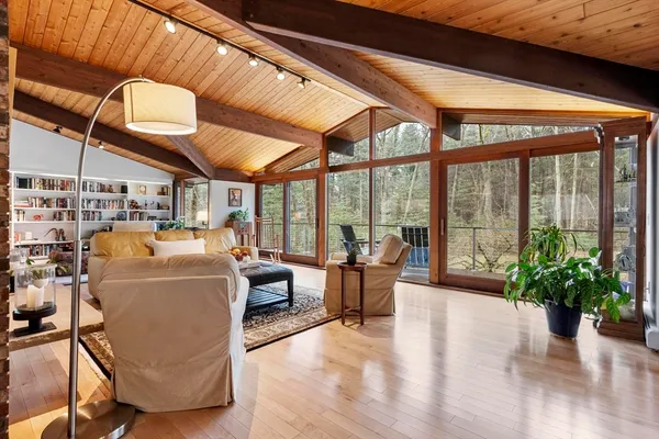 $1,585,000 | 1030 Sudbury Road, Concord, MA 01742