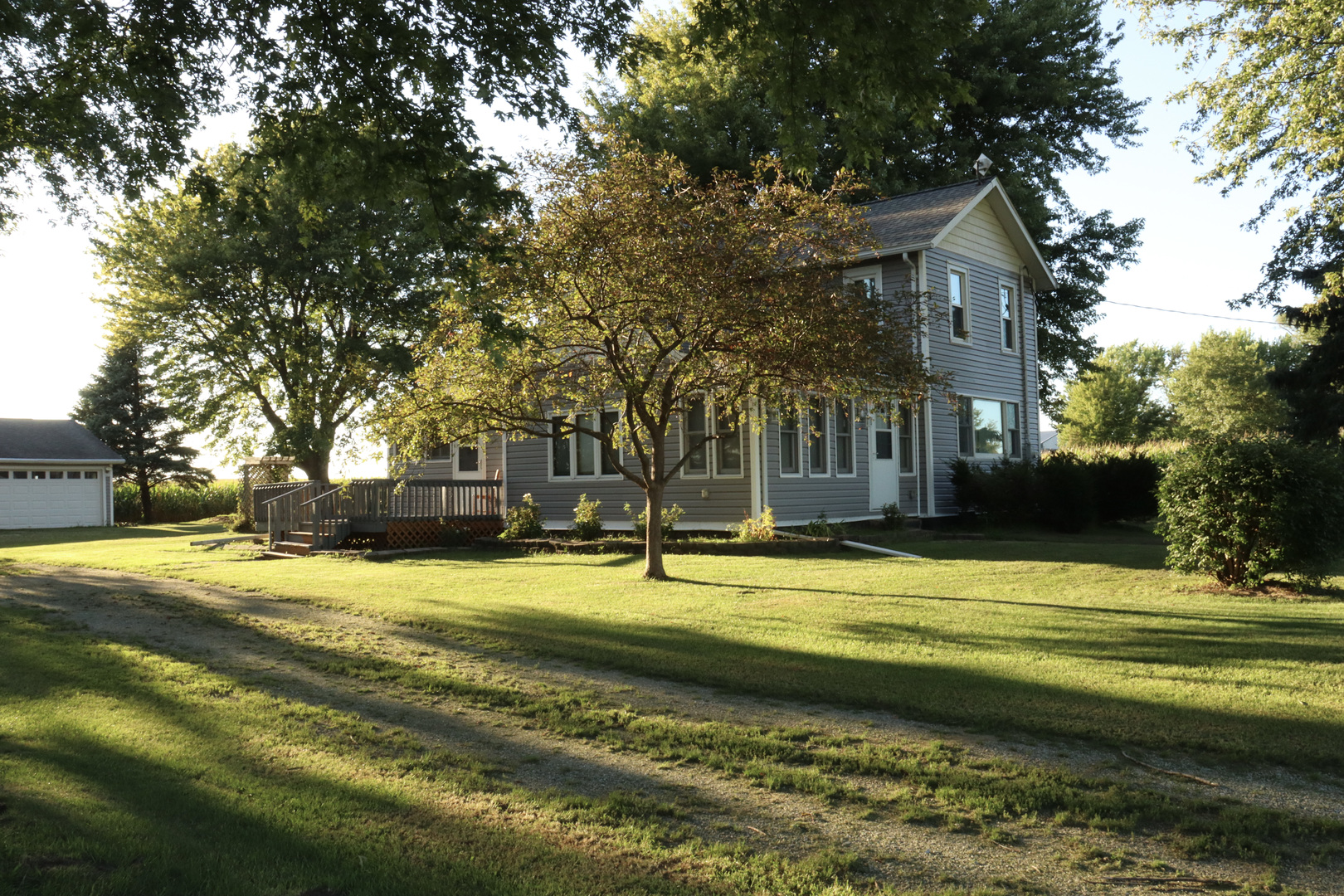 1745 Tampico Road Tampico, IL 61283 - Photo 23 of 35