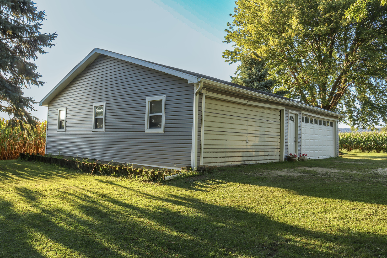 1745 Tampico Road Tampico, IL 61283 - Photo 29 of 35