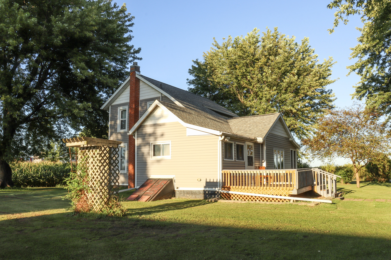 1745 Tampico Road Tampico, IL 61283 - Photo 33 of 35