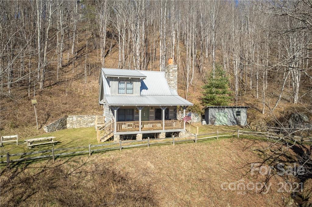 2327 Wesley Creek Road Clyde, NC 28721 - Photo 5 of 29