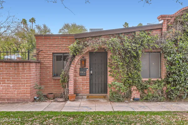 $313,000 | 3002 North 32nd Street, Unit 13, Phoenix, AZ 85018