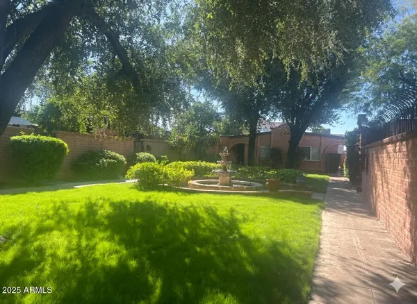 $313,000 | 3002 North 32nd Street, Unit 13, Phoenix, AZ 85018