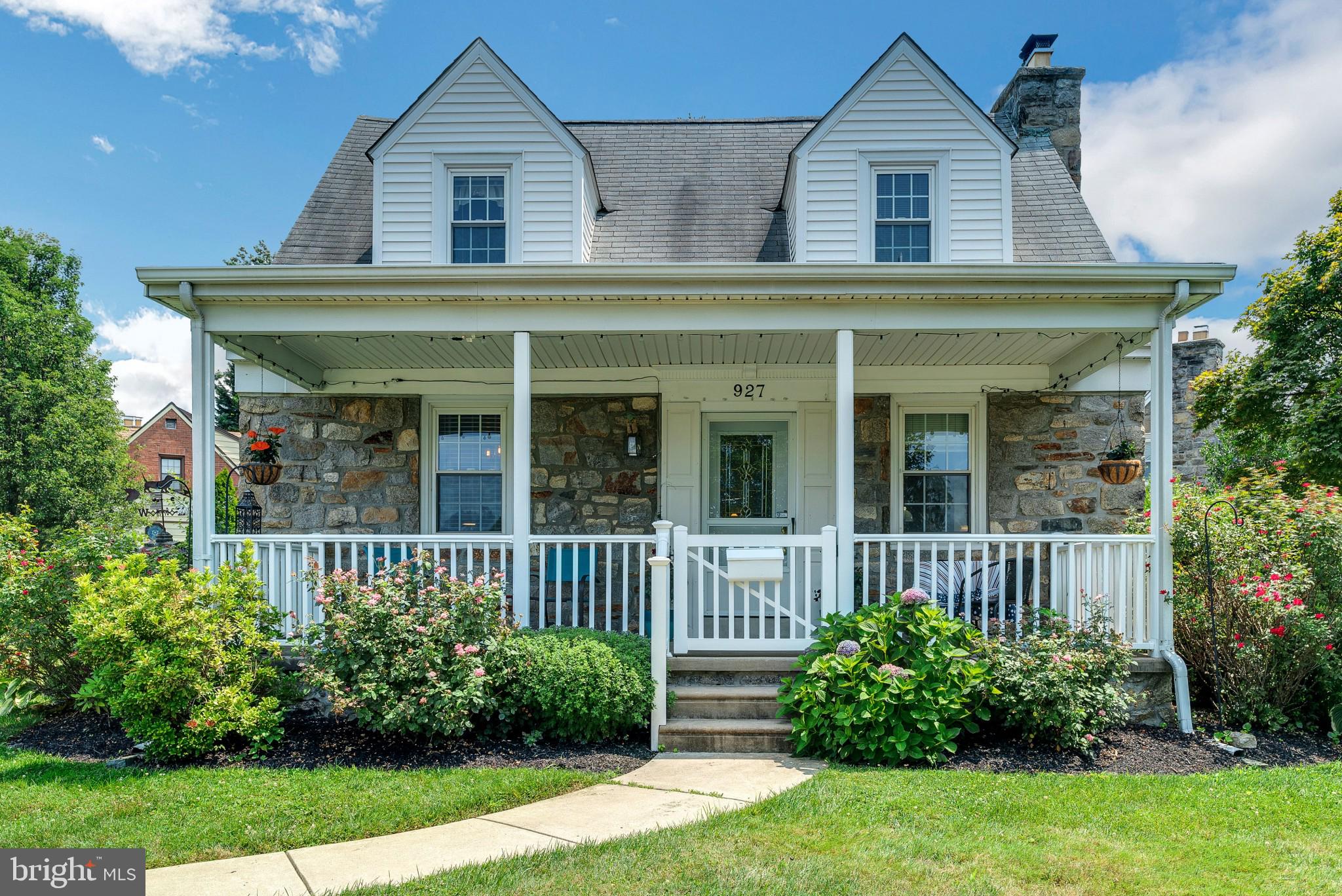 927 Sara Drive Springfield, PA 19064 - Photo 1 of 44