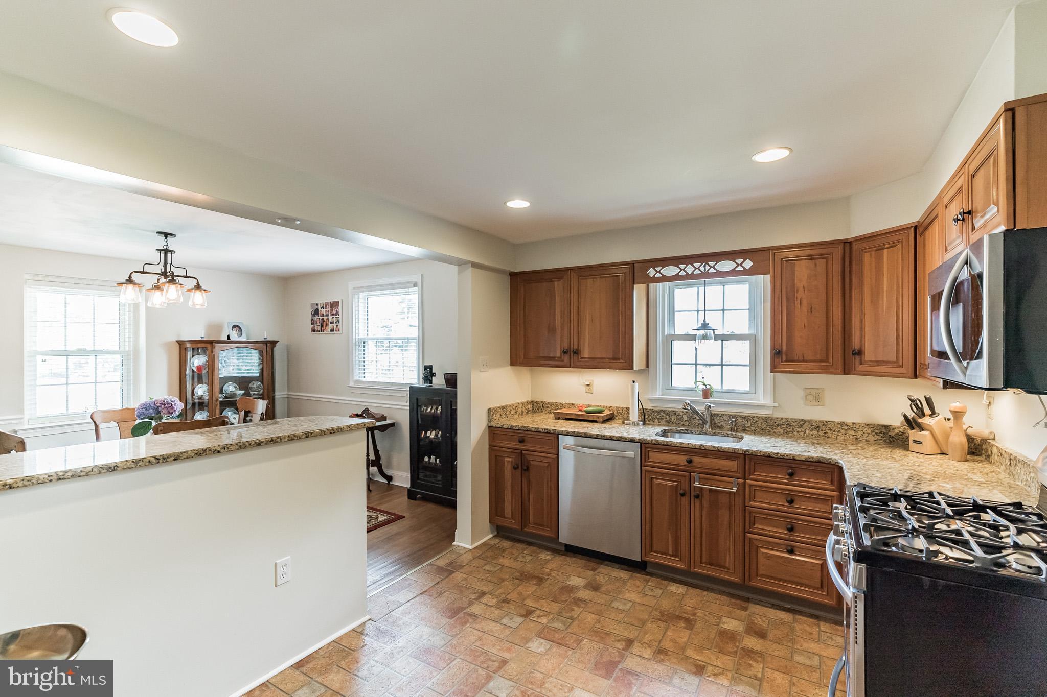 927 Sara Drive Springfield, PA 19064 - Photo 20 of 44