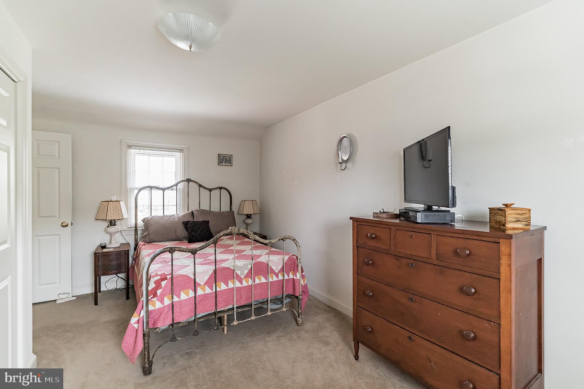 927 Sara Drive Springfield, PA 19064 - Photo 27 of 44