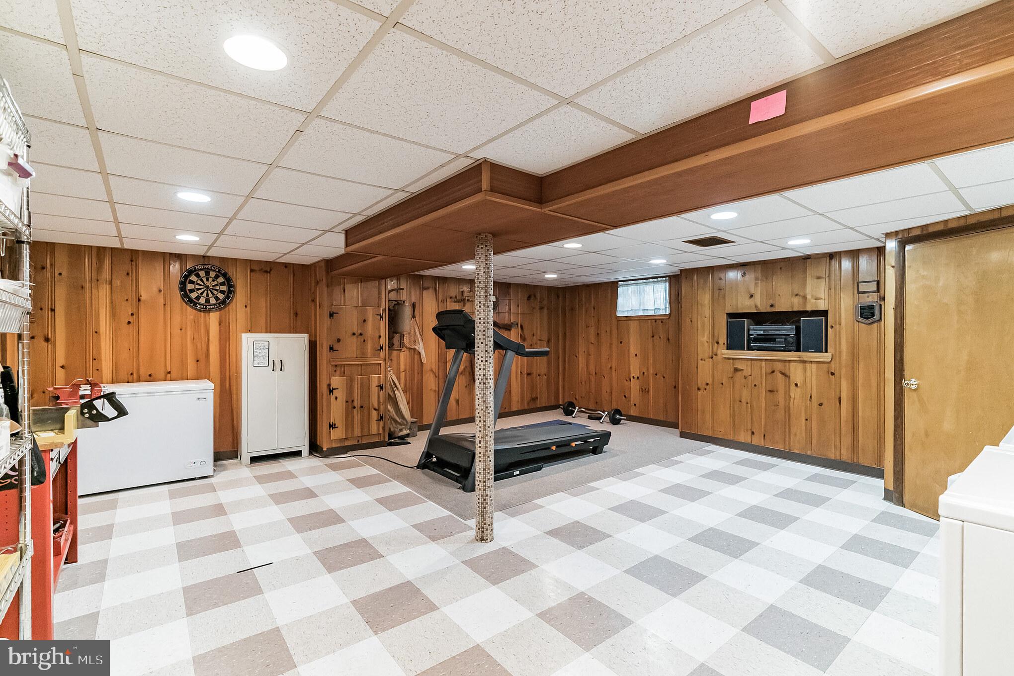 927 Sara Drive Springfield, PA 19064 - Photo 31 of 44