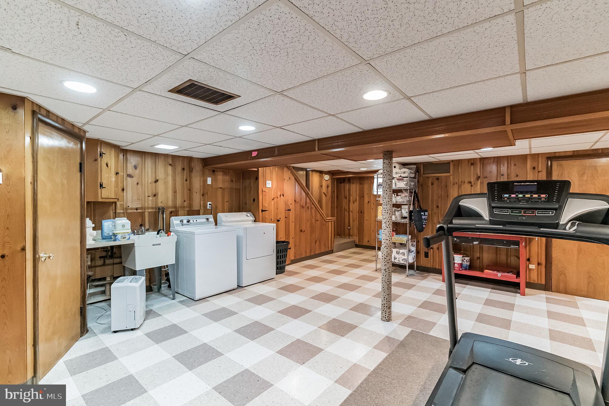 927 Sara Drive Springfield, PA 19064 - Photo 33 of 44