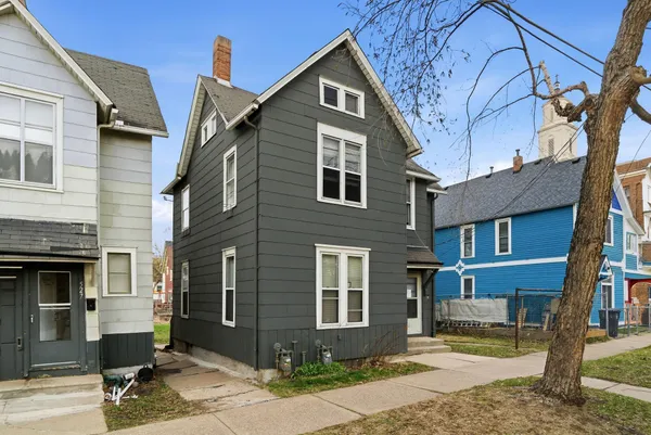 $325,000 | 529 Galtier Street, St. Paul, MN 55103
