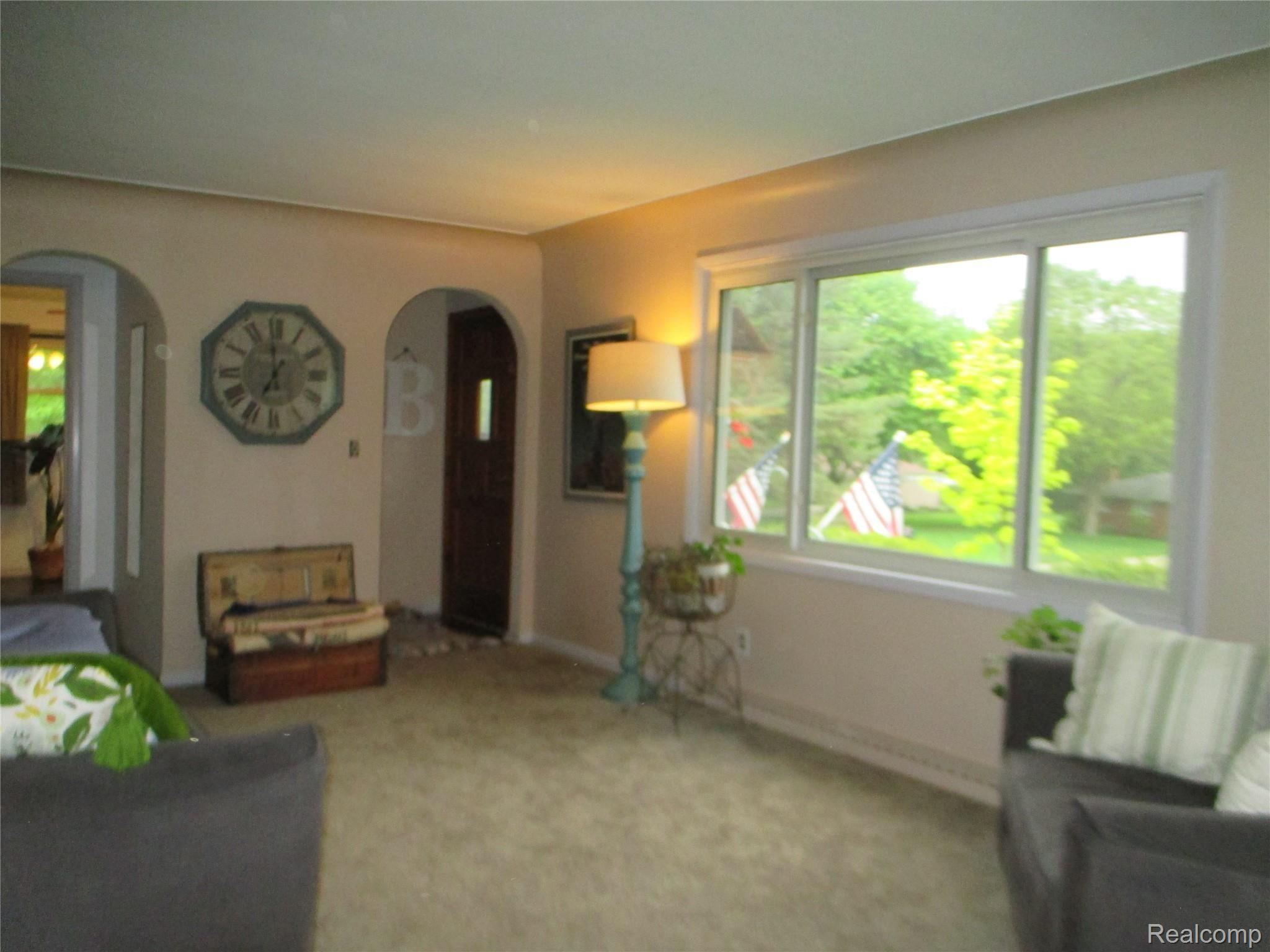 6305 Waldon Road Clarkston, MI 48346 - Photo 8 of 19 Waldon 009.JPG