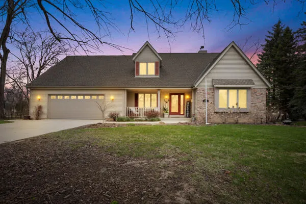 $554,900 | N55-w15788 Lavender Lilac Lane, Menomonee Falls, WI 53051