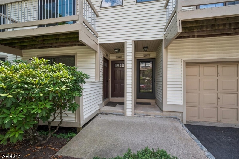 2902 Hemlock Place Bernards, NJ 07920 - Photo 3 of 41