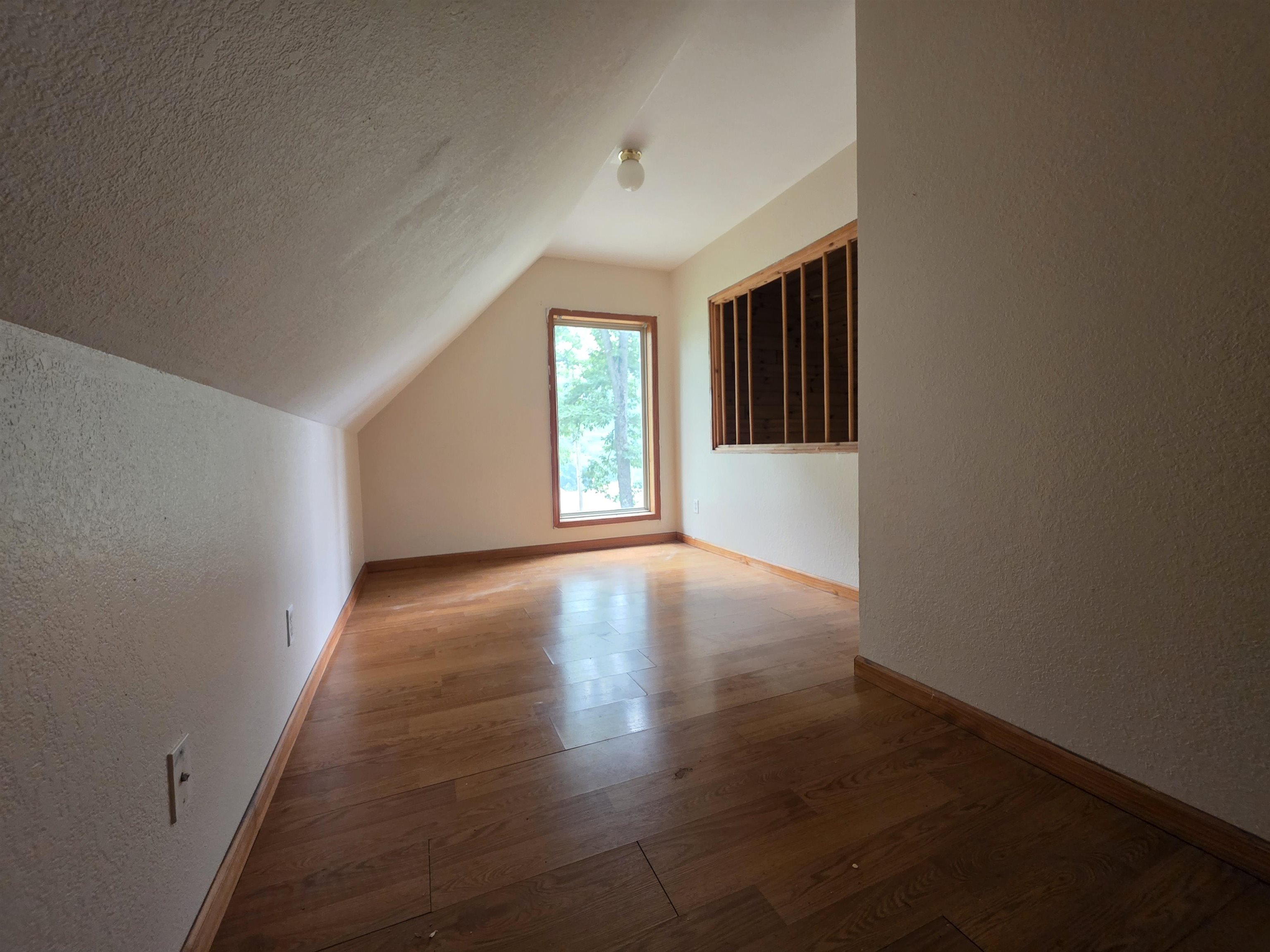 3185 Allen Road Hale, MI 48739 - Photo 10 of 14 1948114-7070b615-a95c-44d8-9a75-afe8520b3f65.JPG
