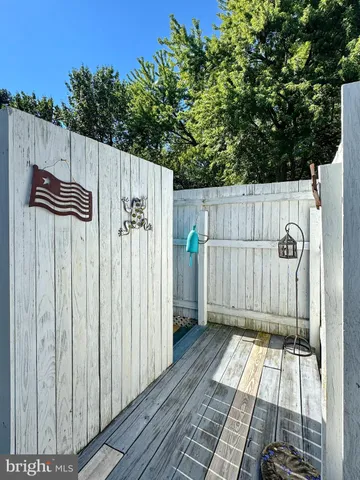 $260,000 | 18117 Piedmont Drive, Cobb Island, MD 20625