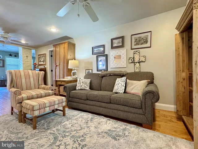 $260,000 | 18117 Piedmont Drive, Cobb Island, MD 20625