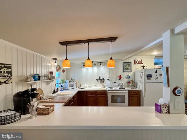 $260,000 | 18117 Piedmont Drive, Cobb Island, MD 20625