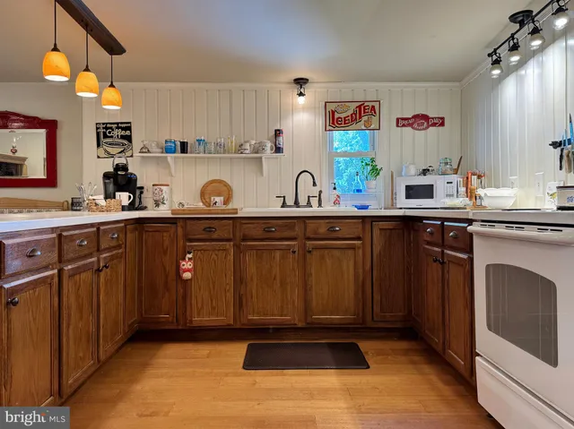 $260,000 | 18117 Piedmont Drive, Cobb Island, MD 20625