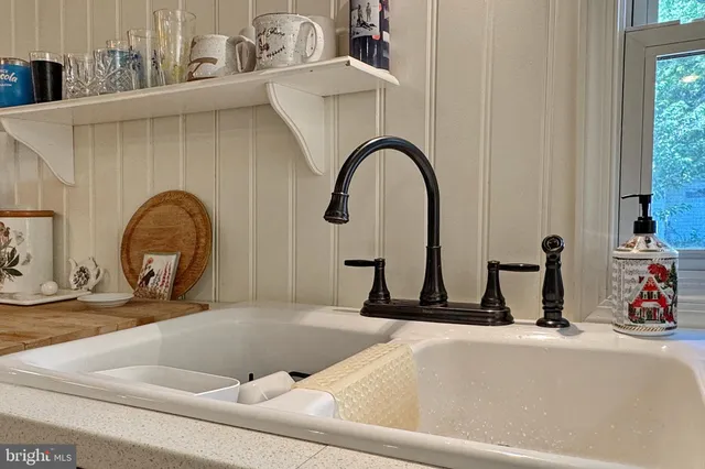 $260,000 | 18117 Piedmont Drive, Cobb Island, MD 20625