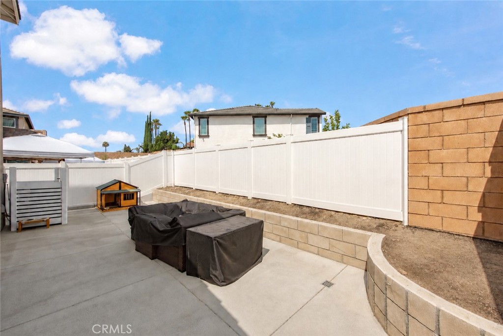 2512 Powell Drive Rialto, CA 92377 - Photo 17 of 24
