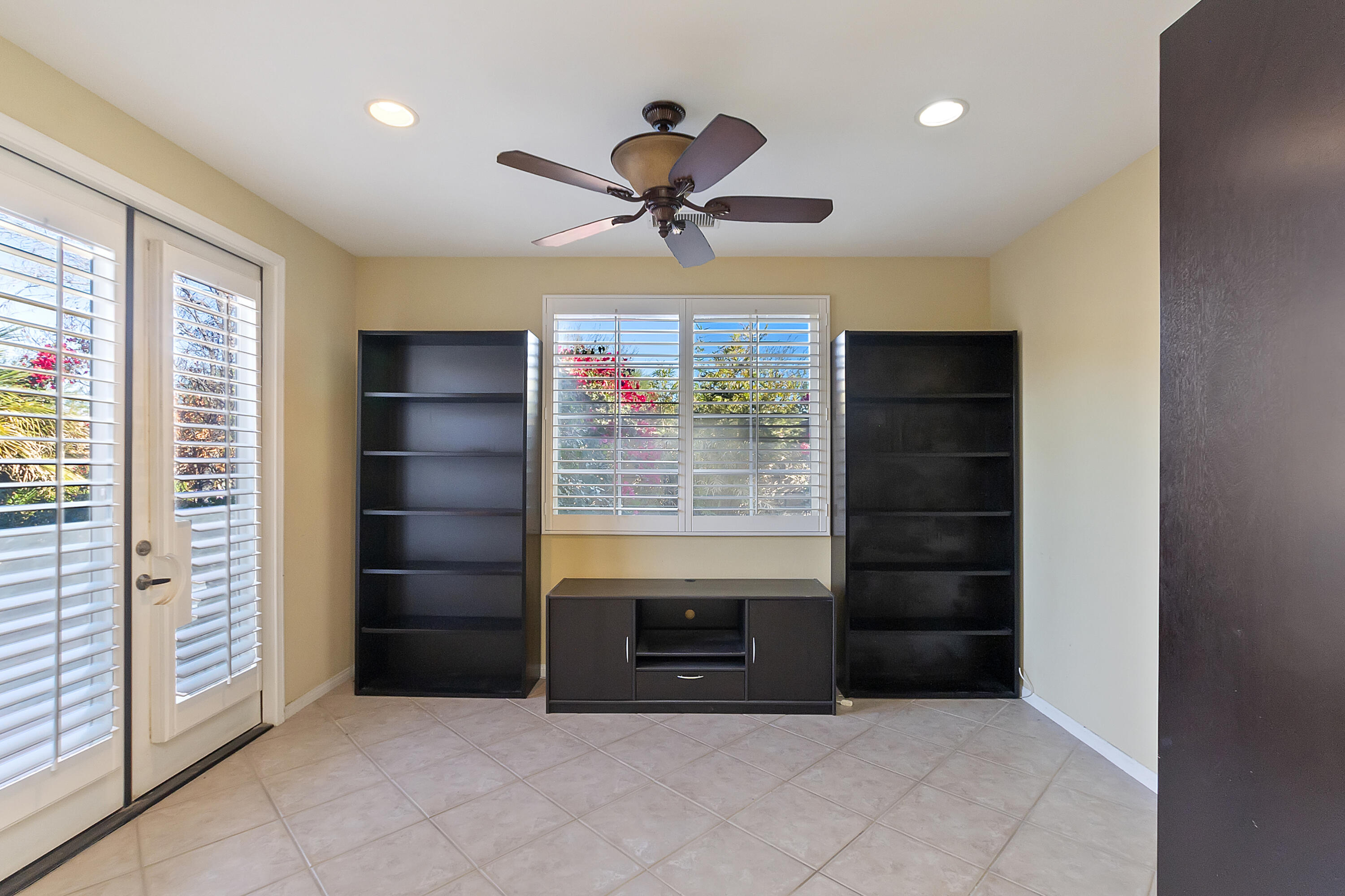 198 Via San Lucia Rancho Mirage, CA 92270 - Photo 15 of 43 Study/Office