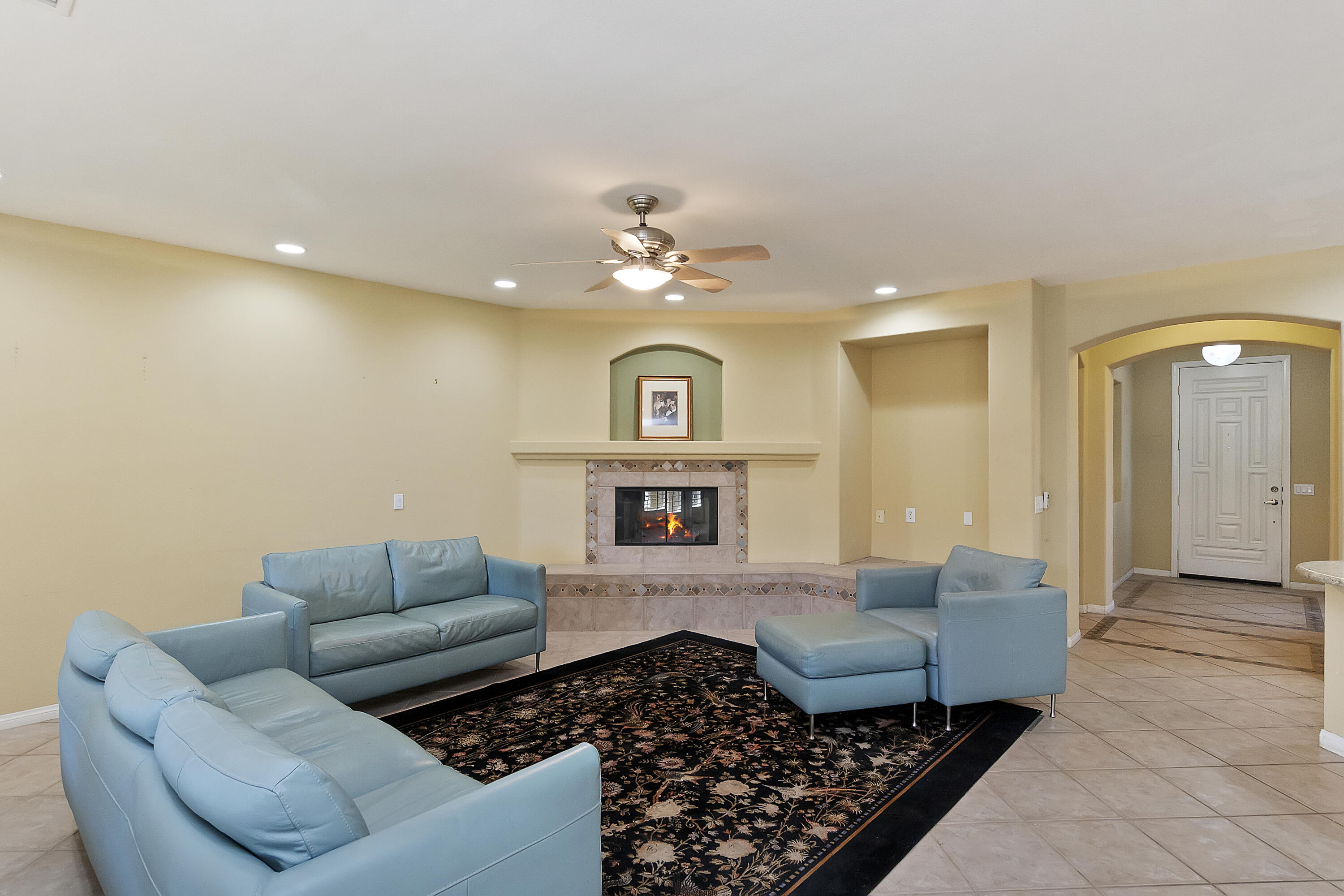198 Via San Lucia Rancho Mirage, CA 92270 - Photo 7 of 43 Great room