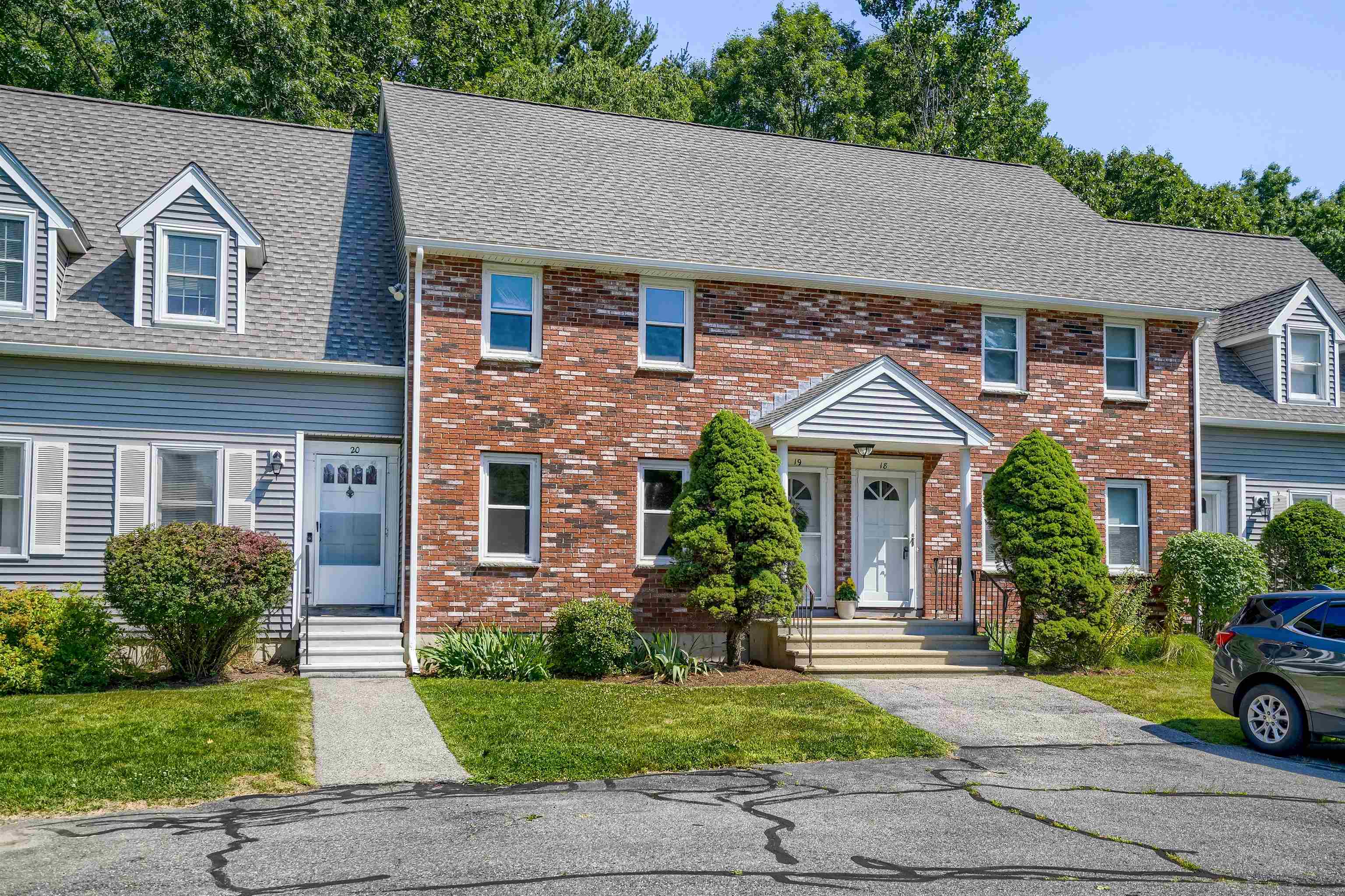 233 Oak Ridge Road, Unit 19 Plaistow, NH 03865 - Photo 1 of 20 Gallery Image 1
