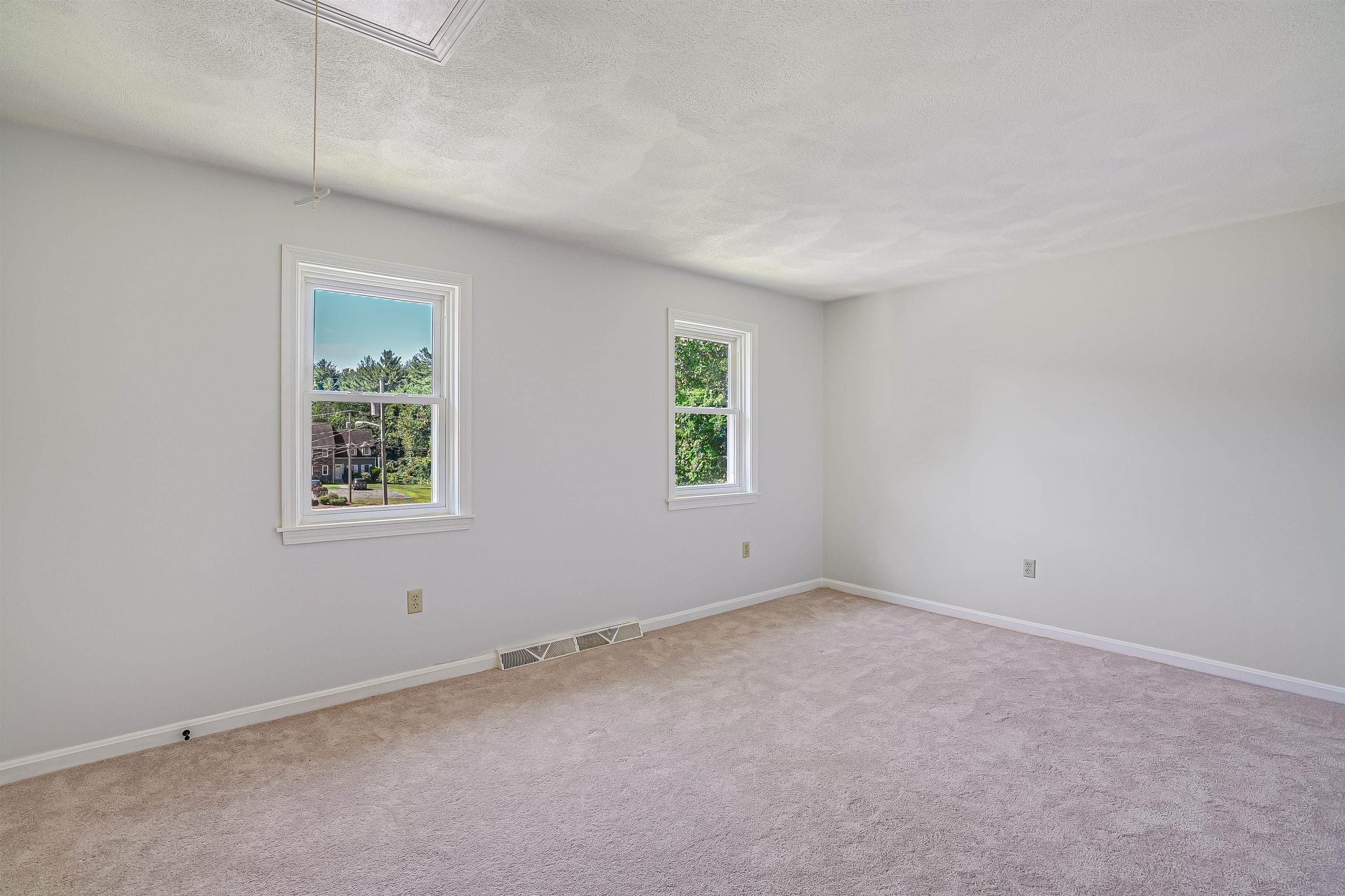 233 Oak Ridge Road, Unit 19 Plaistow, NH 03865 - Photo 16 of 20 Gallery Image 16
