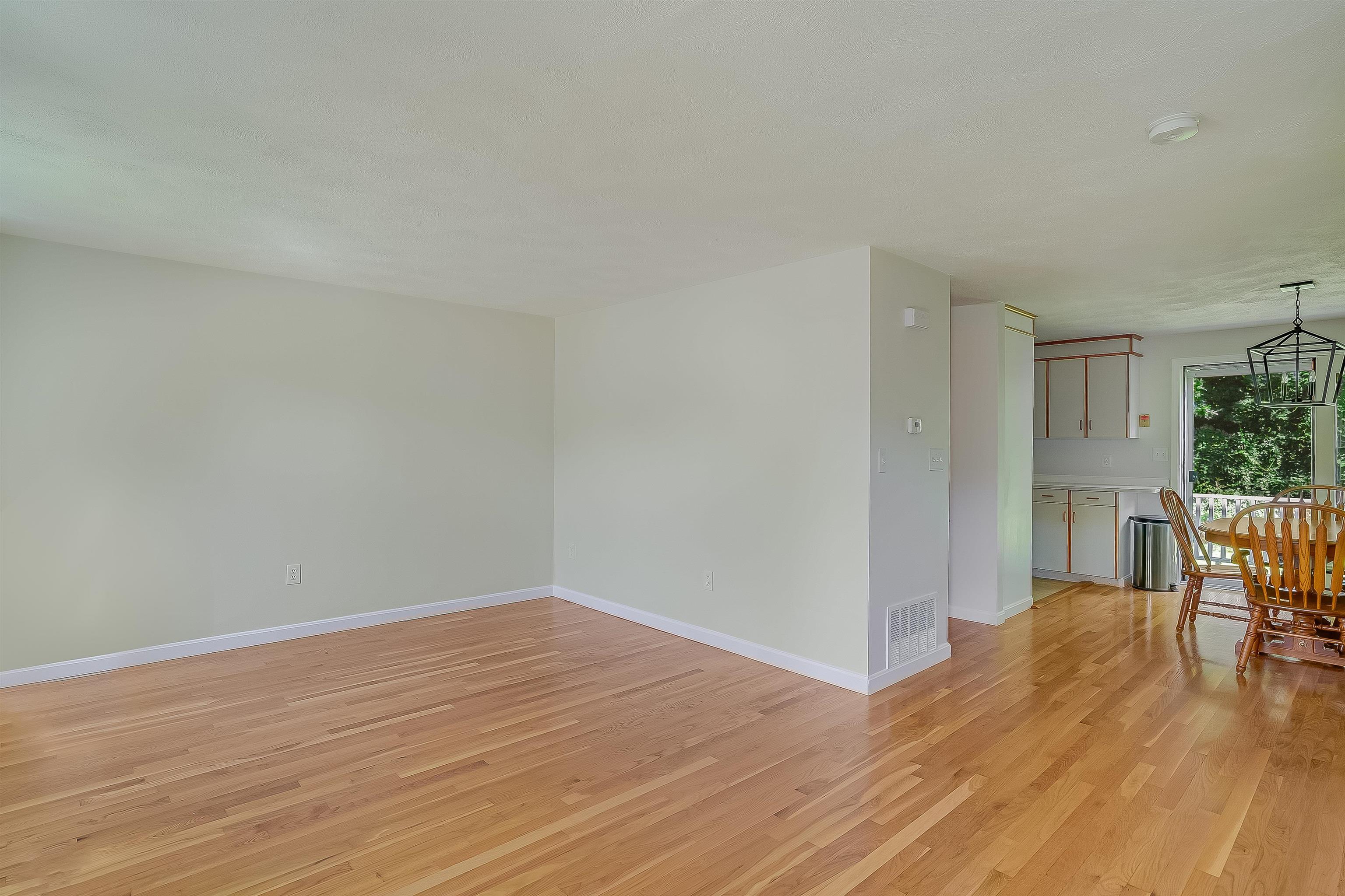 233 Oak Ridge Road, Unit 19 Plaistow, NH 03865 - Photo 10 of 20 Gallery Image 10
