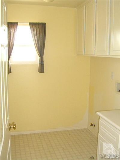 2043 Ribera Drive Oxnard, CA 93030 - Photo 5 of 17 a bathroom with a window