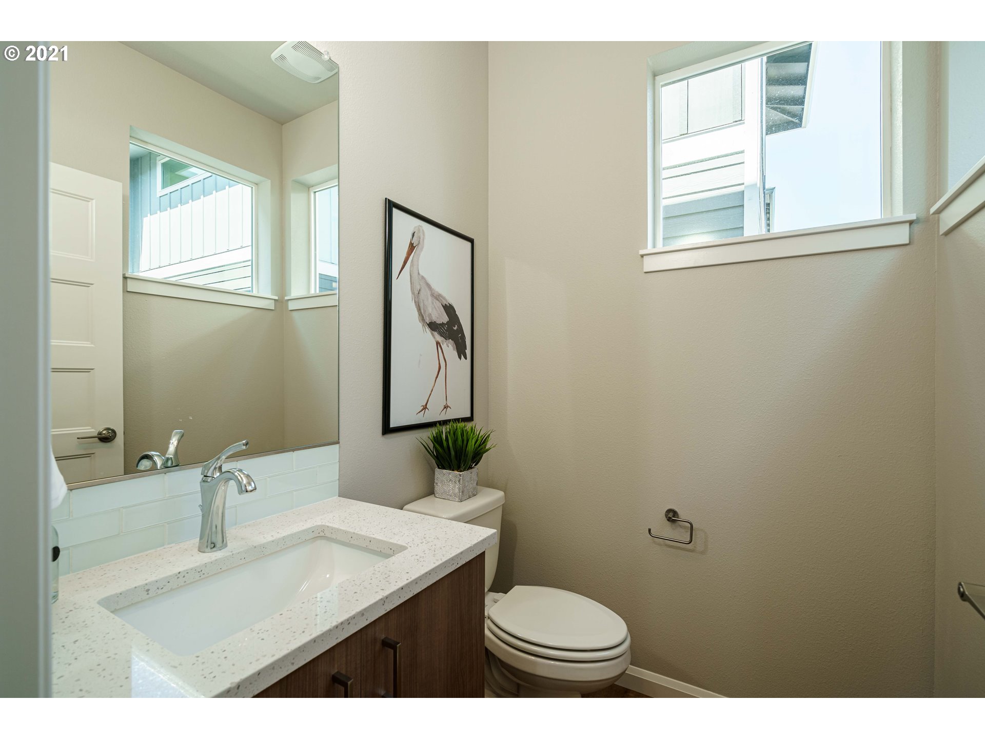 6096 Southeast Woodstock Boulevard Portland, OR 97206 - Photo 20 of 32